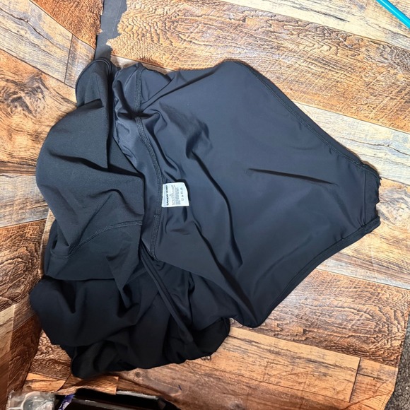 Lands' End XL Black Swim Skirt Shorts Active Athletic Pocket Lined - Picture 1 of 7